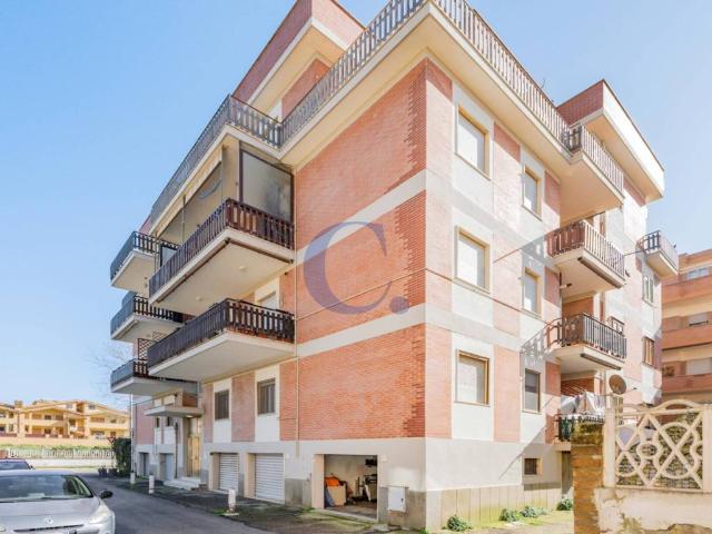 Appartamento in vendita a Fiumicino RM