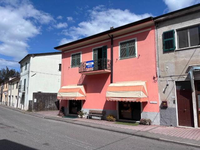 Appartamento in vendita a Fivizzano MS