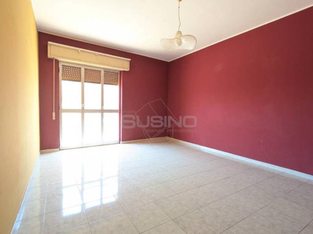 Appartamento in vendita a Floridia SR