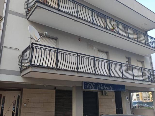 Appartamento in vendita a Floridia SR