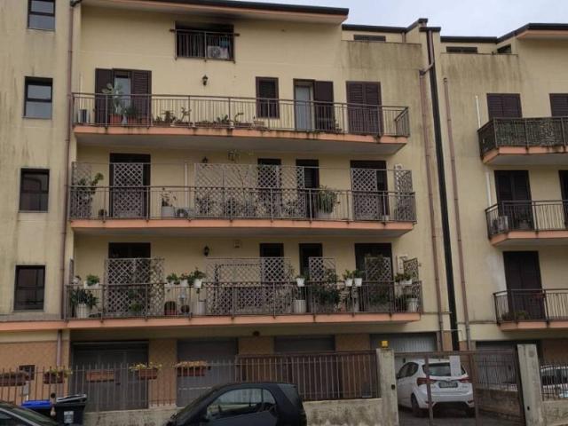 Appartamento in vendita a Floridia SR