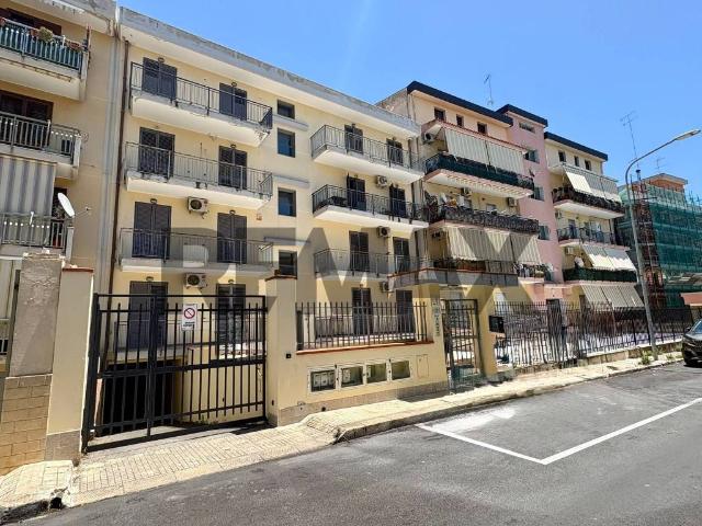 Appartamento in vendita a Floridia SR