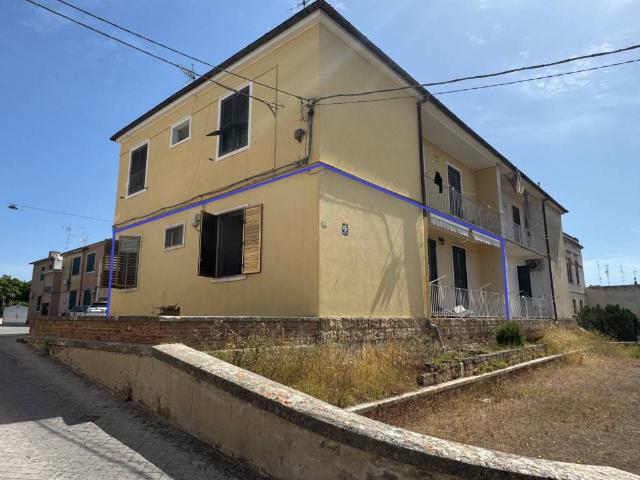 Appartamento in vendita a Floridia SR