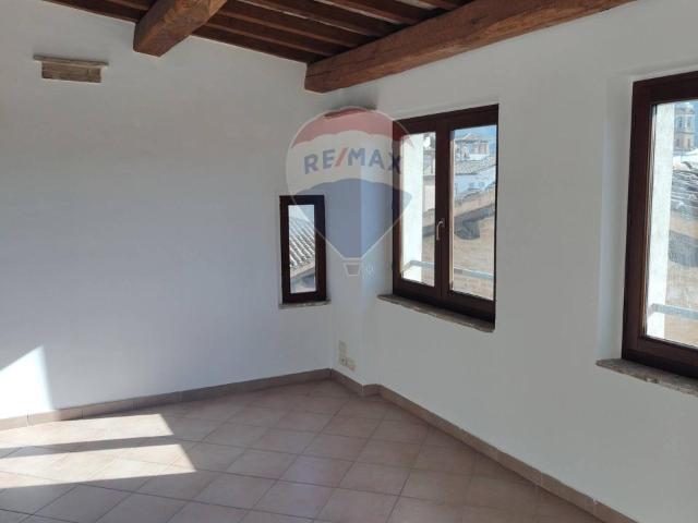 Appartamento in vendita a Foligno