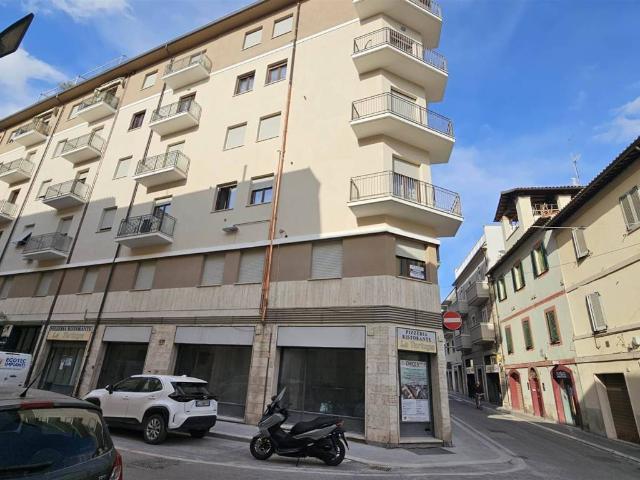 Appartamento in vendita a Foligno PG