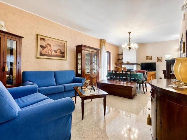 Appartamento in vendita a Folignano AP
