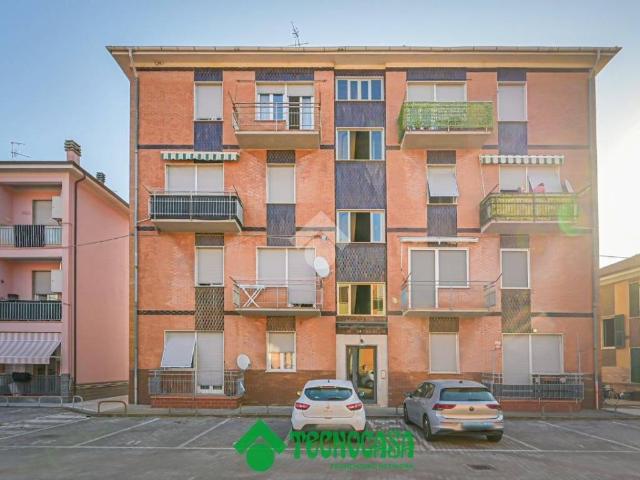 Appartamento in vendita a Follo SP