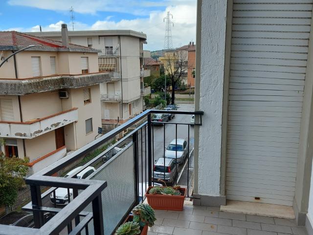 APPARTAMENTO in VENDITA a FOLLONICA di 4 vani