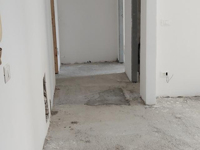 APPARTAMENTO in VENDITA a FOLLONICA di 4 vani