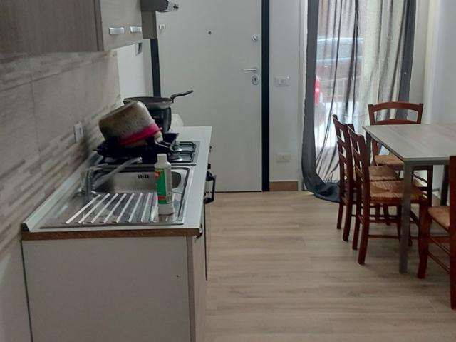 APPARTAMENTO in VENDITA a FOLLONICA di 4 vani