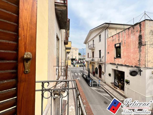 Appartamento in vendita a Fondi, Centro