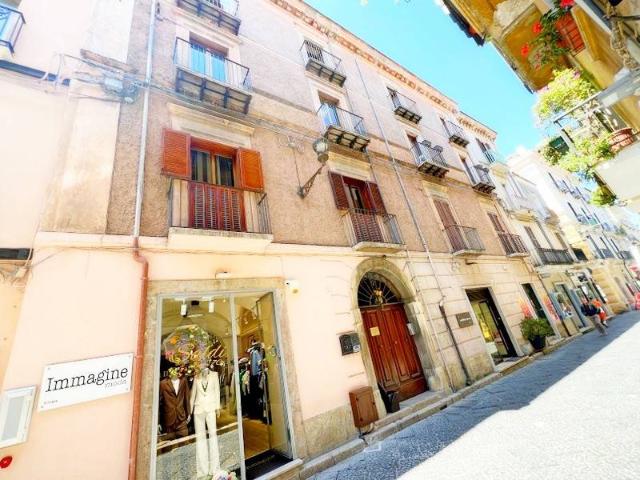 Appartamento in vendita a Fondi LT
