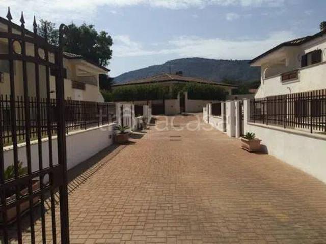 Appartamento in vendita a Fondi, Sant'antonio