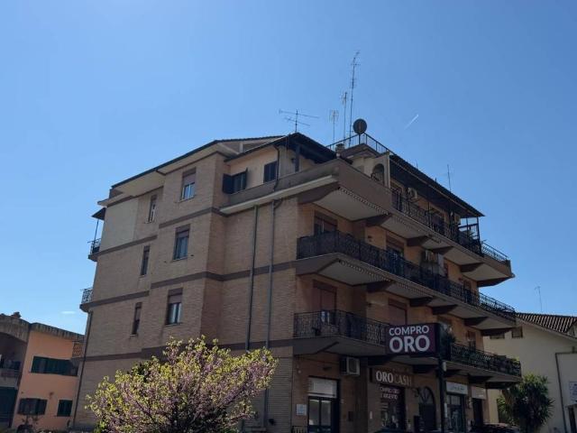 Appartamento in vendita a Fonte Nuova RM