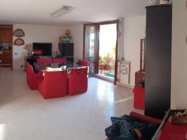Appartamento in vendita a Fonte Nuova RM