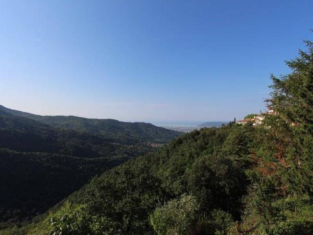 Appartamento in vendita a Fosdinovo MS