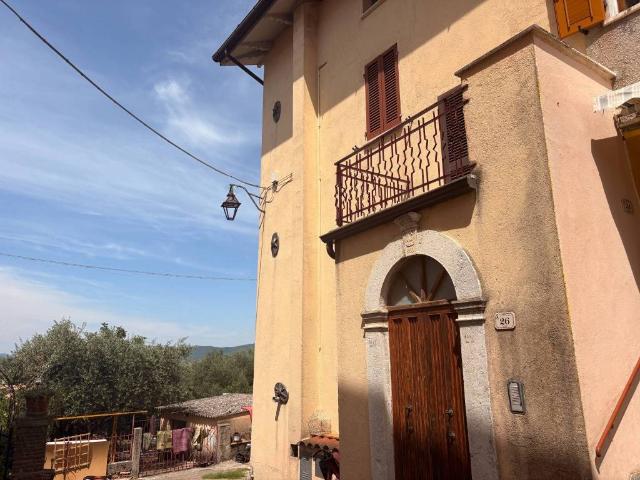 Appartamento in vendita a Fossato di Vico PG
