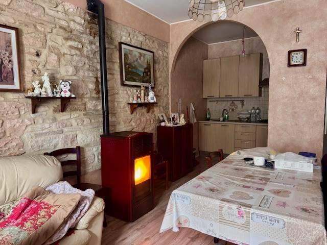 Appartamento in vendita a Fossombrone PU