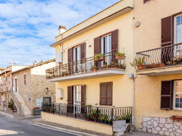Appartamento in vendita a Formello RM