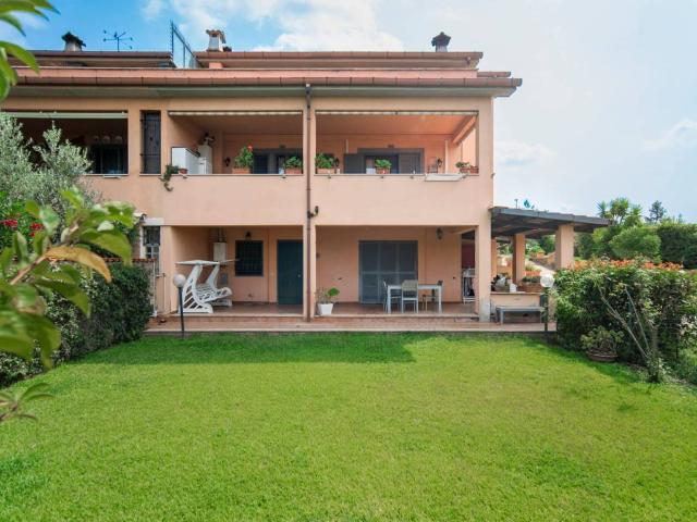 Appartamento in vendita a Formello RM