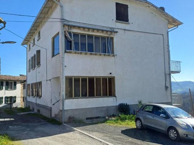 Appartamento in vendita a Fornovo di Taro PR
