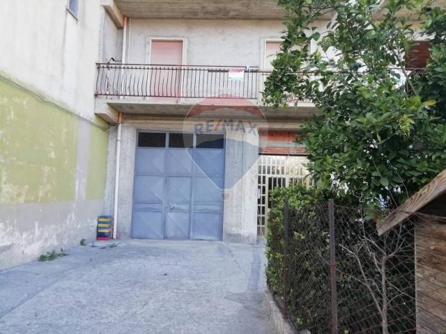 Appartamento in vendita a Francavilla Di Sicilia