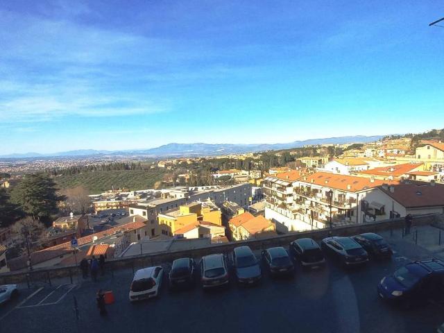 Appartamento in vendita a Frascati RM