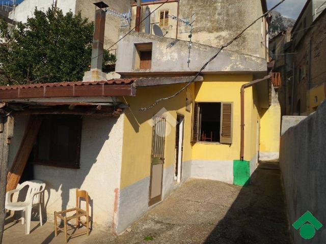 Appartamento in vendita a Frasso Telesino BN