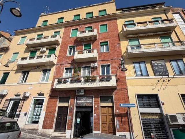 Appartamento in vendita a Frosinone, Centro città