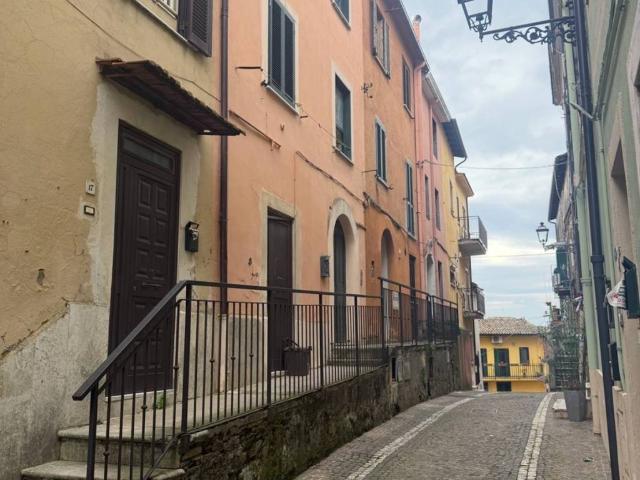 Appartamento in vendita a Frosinone FR