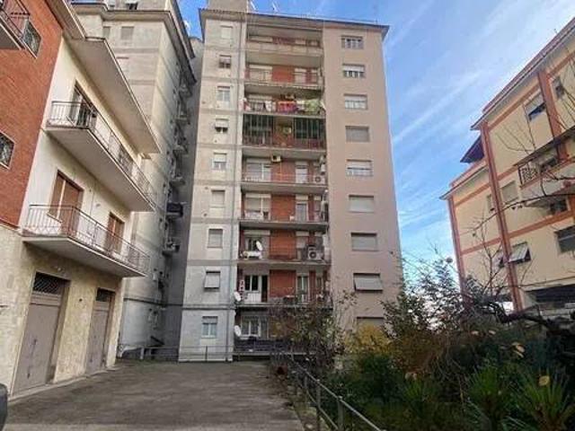 Appartamento in vendita a Frosinone FR