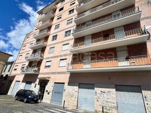 Appartamento in vendita a Frosinone piazza Emilio Diamanti, Centro città