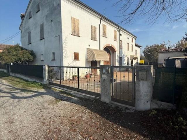 Appartamento in vendita a Gualtieri RE