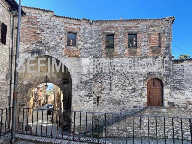 Appartamento in vendita a Gubbio via 20 Settembre
