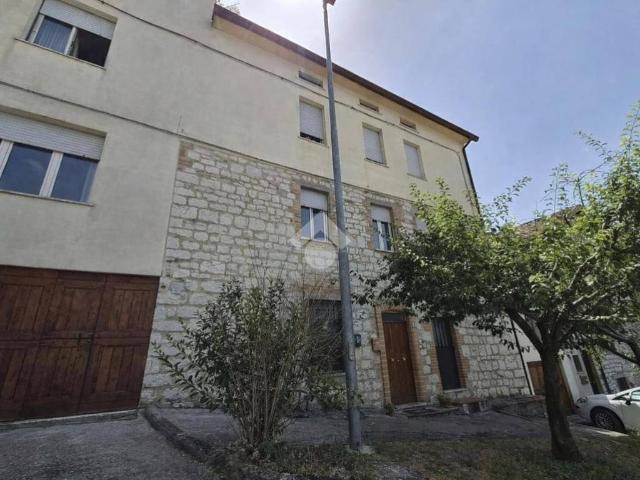 Appartamento in vendita a Gubbio PG