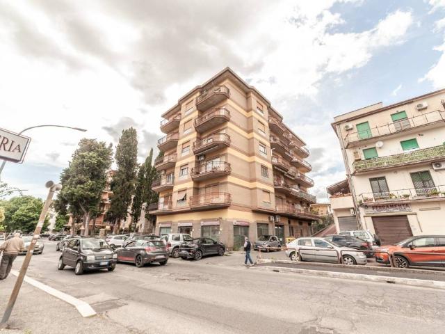 Appartamento in vendita a Guidonia Montecelio RM