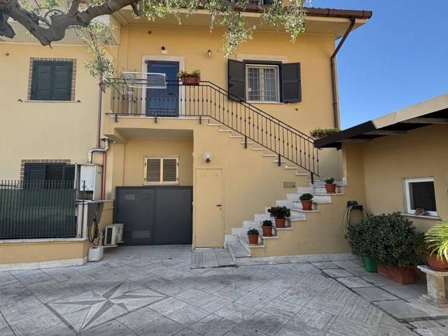 Appartamento in vendita a Guidonia Montecelio RM