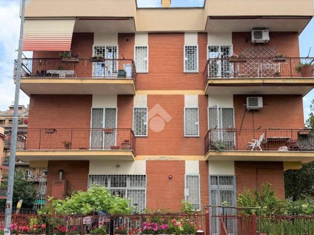 Appartamento in vendita a Guidonia Montecelio RM