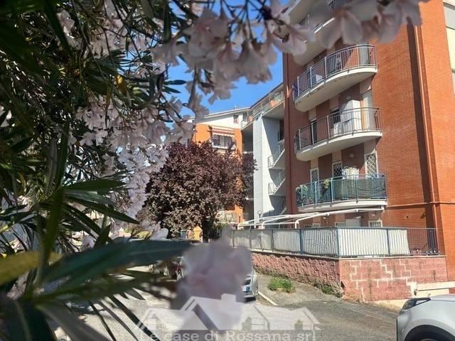 Appartamento in vendita a Guidonia Montecelio RM