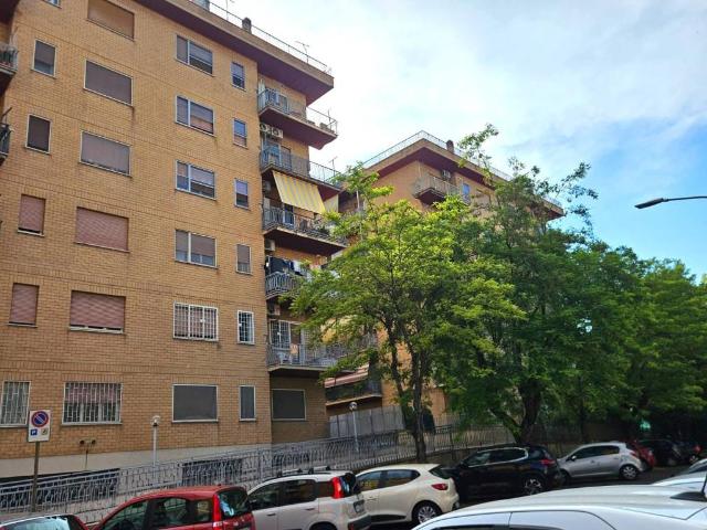 Appartamento in vendita a Guidonia Montecelio RM