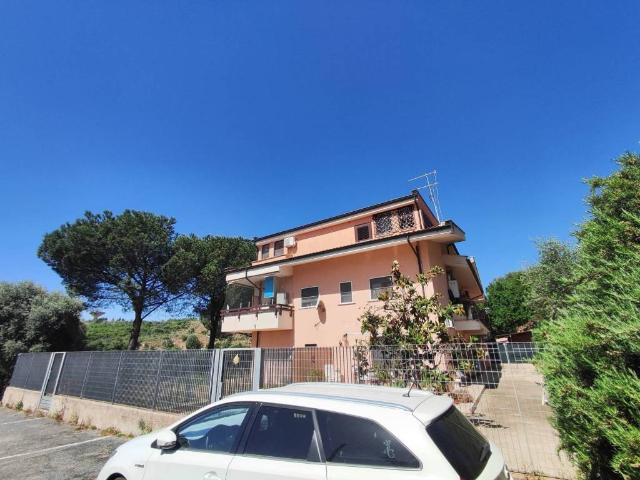 Appartamento in vendita a Guidonia Montecelio RM