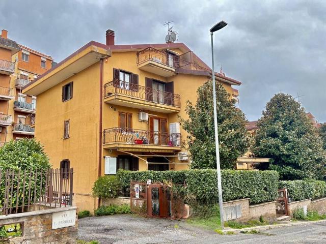 Appartamento in vendita a Guidonia Montecelio RM