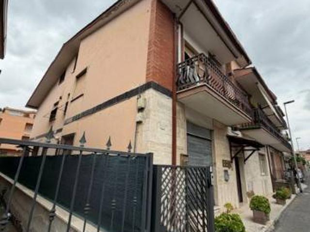 Appartamento in vendita a Guidonia Montecelio RM