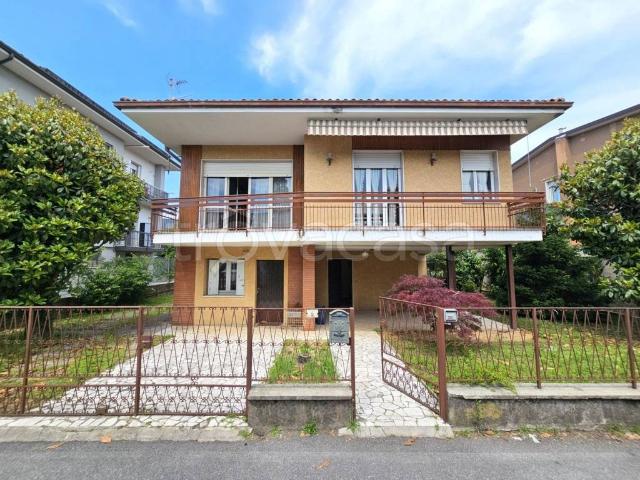Appartamento in vendita a Gussago via Arnaldo da Brescia, 4