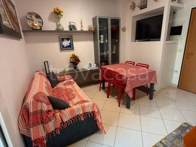 Appartamento in vendita a Gabicce Mare via Vittorio Veneto