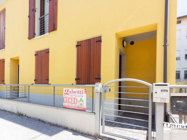 Appartamento in vendita a Gabicce Mare PU