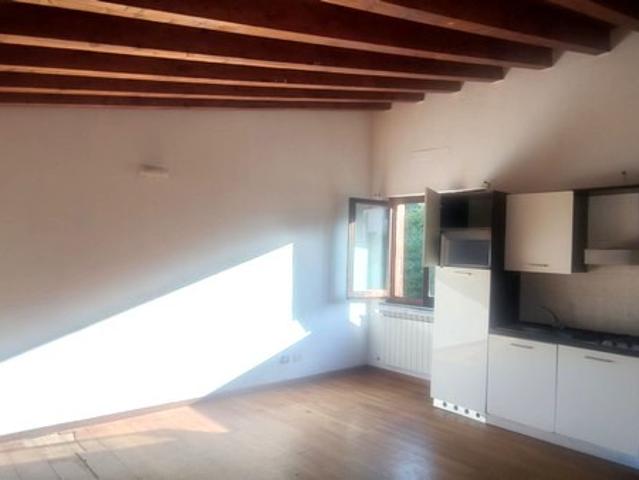 APPARTAMENTO in VENDITA a GAIOLE IN CHIANTI Via Verdi di 4 vani