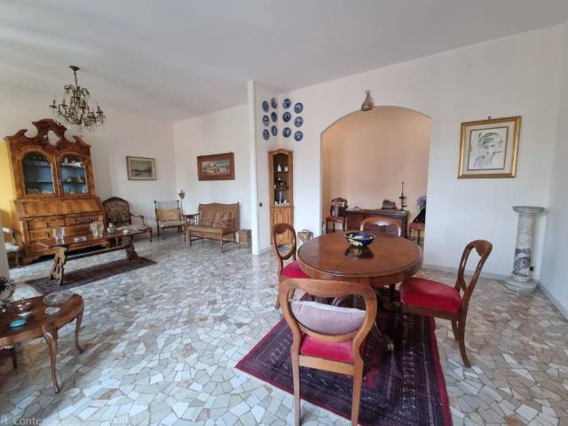 Appartamento in vendita a Gallarate VA