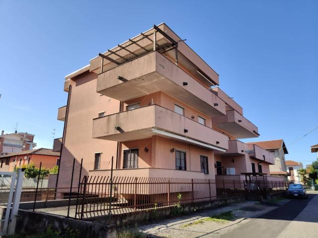 Appartamento in vendita a Gallarate, Arnate