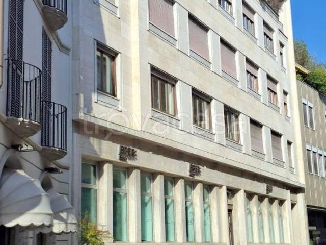 Appartamento in vendita a Gallarate, Centro